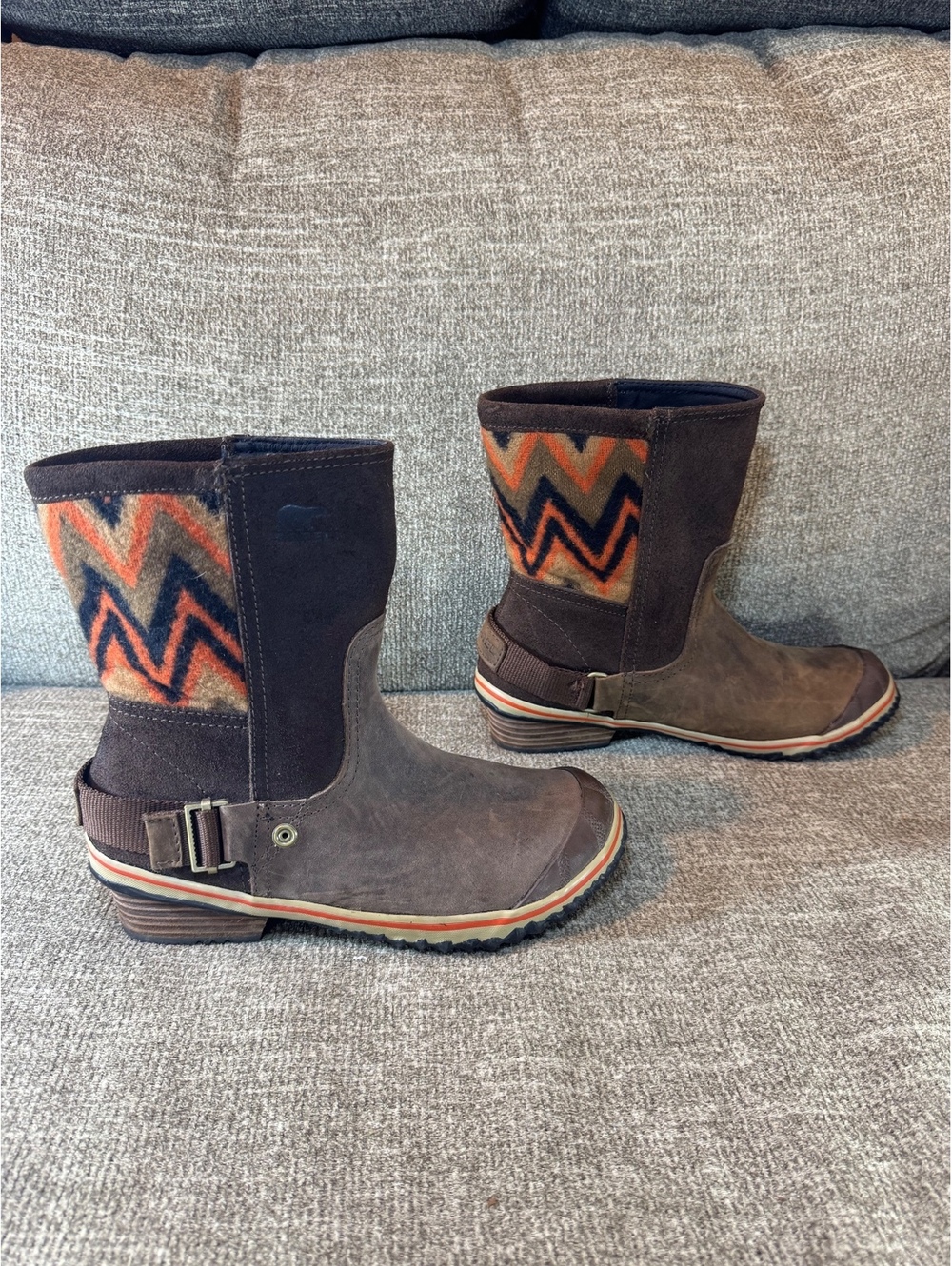 Sorel Slimshortie Chevron Pattern Waterproof Leather Boots Brown Size 7.5